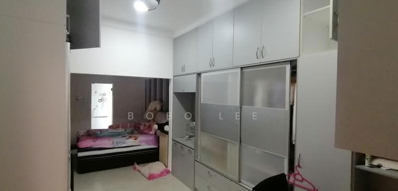 Rumah Berkembar untuk Dijual di Taman Overseas Union (Taman Oug) (Jalan Klang Lama (Old Klang Road)) - Bobo Lee - Bedroom - PropertyGuru.com.my