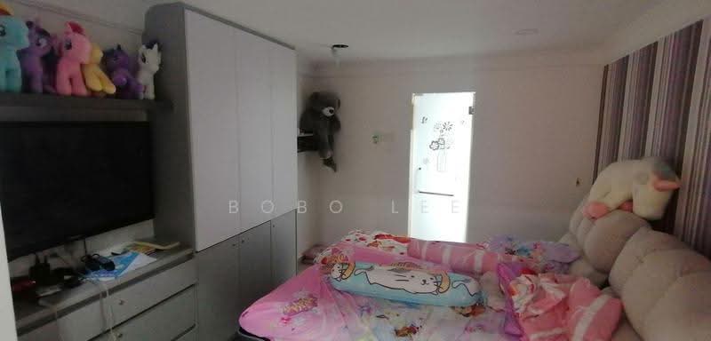 Rumah Berkembar untuk Dijual di Taman Overseas Union (Taman Oug) (Jalan Klang Lama (Old Klang Road)) - Bobo Lee - Bedroom - PropertyGuru.com.my