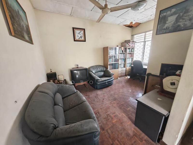 Semi-Detached House for Sale in Taman Overseas Union (Taman Oug) (Jalan Klang Lama (Old Klang Road)) - Bobo Lee - Study - PropertyGuru.com.my
