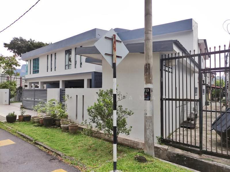 Rumah Teres 2-Tingkat untuk Dijual di Taman Melawati (Ulu Kelang) - Adi Mohamad - Exterior - PropertyGuru.com.my