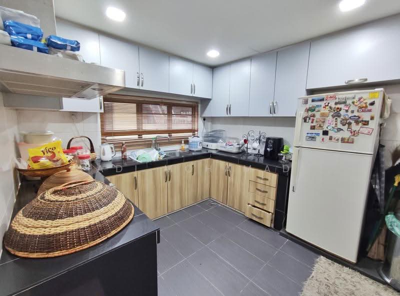 Rumah Teres 2-Tingkat untuk Dijual di Taman Melawati (Ulu Kelang) - Adi Mohamad - Kitchen - PropertyGuru.com.my