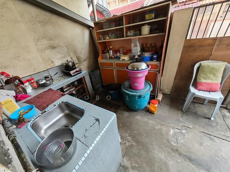 Rumah Teres 2-Tingkat untuk Dijual di Taman Overseas Union (Taman Oug) (Jalan Klang Lama (Old Klang Road)) - Bobo Lee - Kitchen - PropertyGuru.com.my