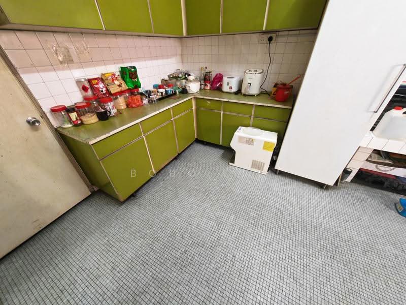Rumah Teres 2-Tingkat untuk Dijual di Taman Overseas Union (Taman Oug) (Jalan Klang Lama (Old Klang Road)) - Bobo Lee - Kitchen - PropertyGuru.com.my