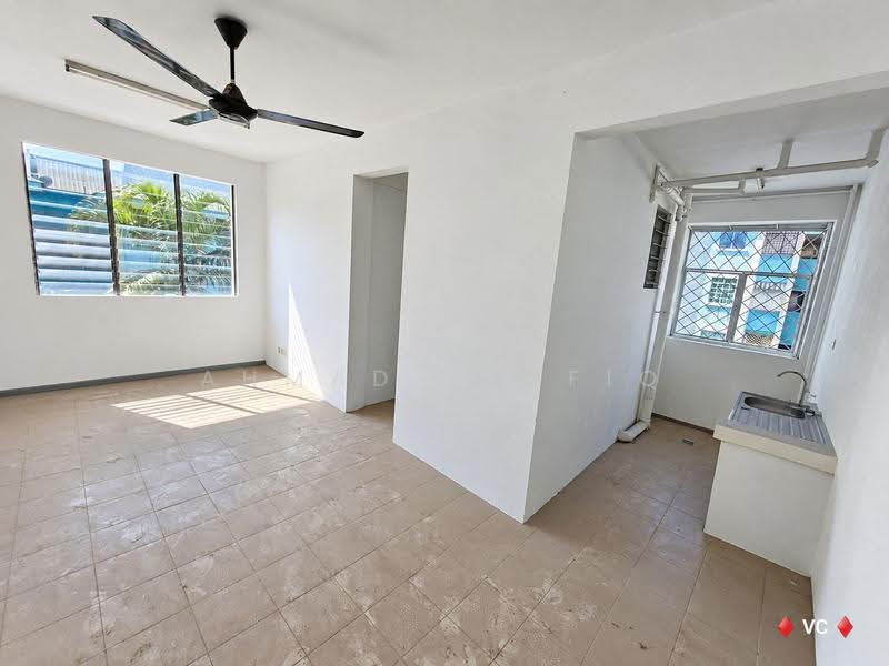 Apartment for Sale at Seri Maju & Sepangar Ria - AHMAD SYAFIQ - Interior - PropertyGuru.com.my