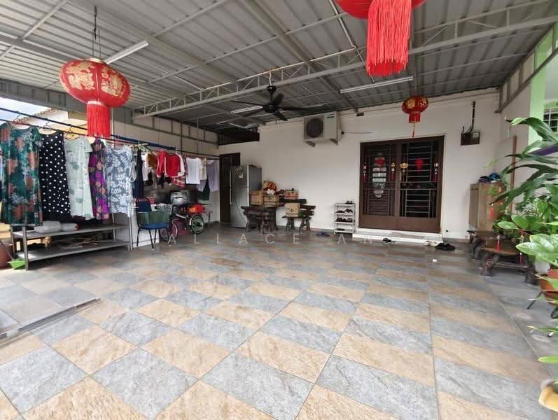 1-storey Terraced House for Sale in Bandar Putra Kulai (Kulai) - Wallace Ang - Exterior - PropertyGuru.com.my