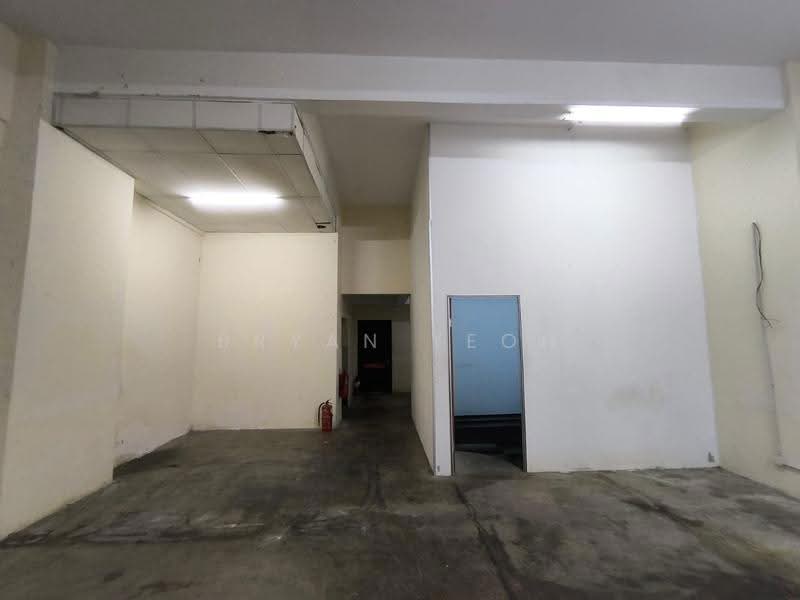 Shop for Rent in Batu Caves (Selangor) - Bryan Yeoh - Interior - PropertyGuru.com.my