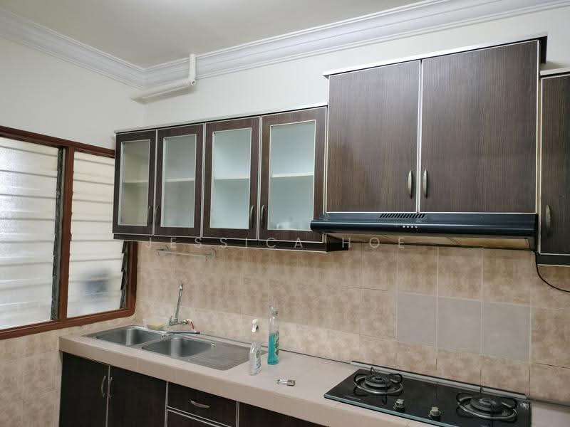 Apartment for Rent at Kenanga Apartments - Jessica Hoe - Kitchen - PropertyGuru.com.my