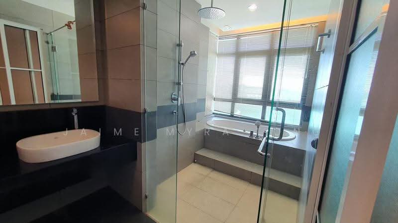 Condominium for Rent at The Peak Vista - Jaime Myra Tong - Bathroom - PropertyGuru.com.my