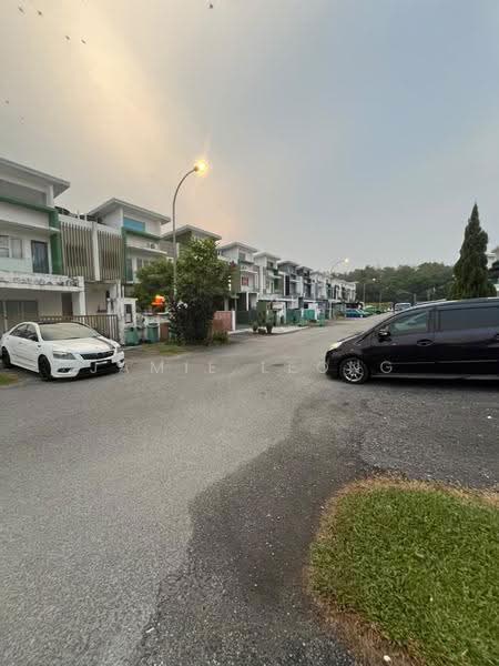 Terraced House for Sale in Semenyih (Selangor) - Jamie Leong - Exterior - PropertyGuru.com.my
