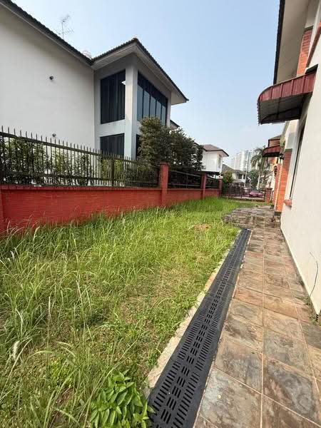 Rumah Berkembar untuk Dijual di Taman Sutera (Johor Bahru) - Claire Lai - Exterior - PropertyGuru.com.my