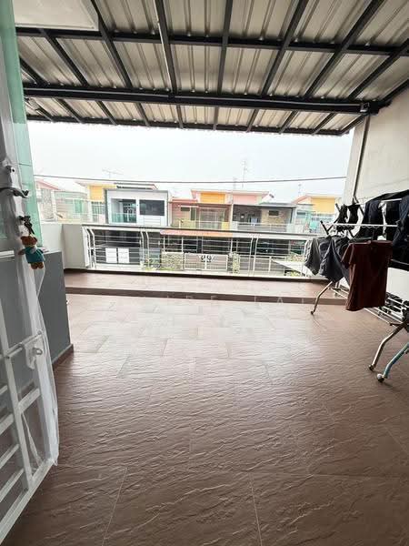 2-storey Terraced House for Sale in Taman Daiman Jaya (Kota Tinggi) - Claire Lai - Balcony - PropertyGuru.com.my