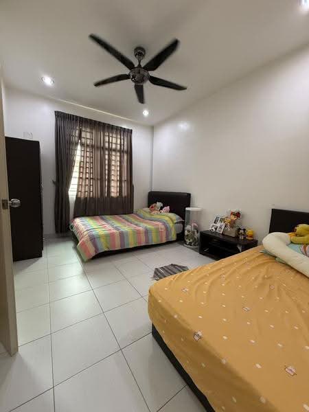 2-storey Terraced House for Sale in Taman Daiman Jaya (Kota Tinggi) - Claire Lai - Bedroom - PropertyGuru.com.my