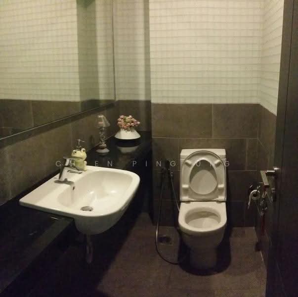 Rumah Teres untuk Dijual di Desa Parkcity (Kuala Lumpur) - Chien Ping Ung - Bathroom - PropertyGuru.com.my
