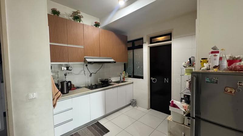 Kediaman Servis untuk Dijual di Sky View - Esther Chong - Kitchen - PropertyGuru.com.my