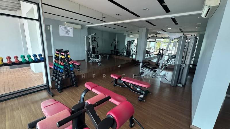 Kediaman Servis untuk Dijual di Sky View - Esther Chong - Gym - PropertyGuru.com.my