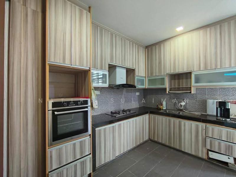 Rumah Teres 2-Tingkat untuk Dijual di Taman Puncak Saujana (Kajang) - Natira Sulaiman - Kitchen - PropertyGuru.com.my