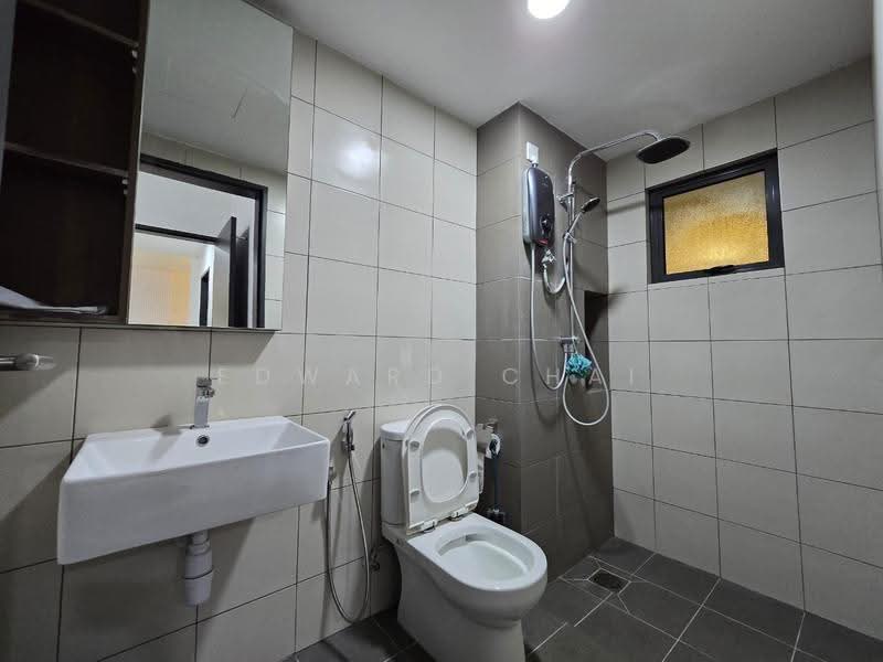 Service Residence for Sale at D'Quince Residences - Edward Chai - Bathroom - PropertyGuru.com.my