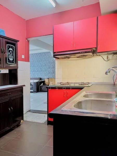 Apartment for Sale at Pangsapuri Beringin - Sri Rohayu Yusof - Kitchen - PropertyGuru.com.my