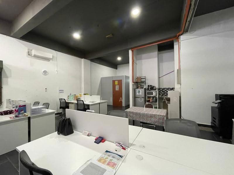 Shop / Office for Sale in Shah Alam (Selangor) - Nur Alia Omar - Interior - PropertyGuru.com.my