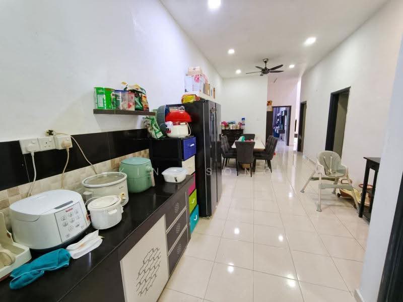 1-storey Terraced House for Sale in Taman Tanjung Minyak (Tanjong Minyak) - King Song - PropertyGuru.com.my