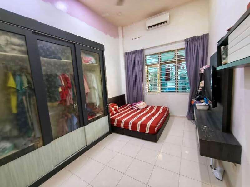 1-storey Terraced House for Sale in Taman Tanjung Minyak (Tanjong Minyak) - King Song - PropertyGuru.com.my