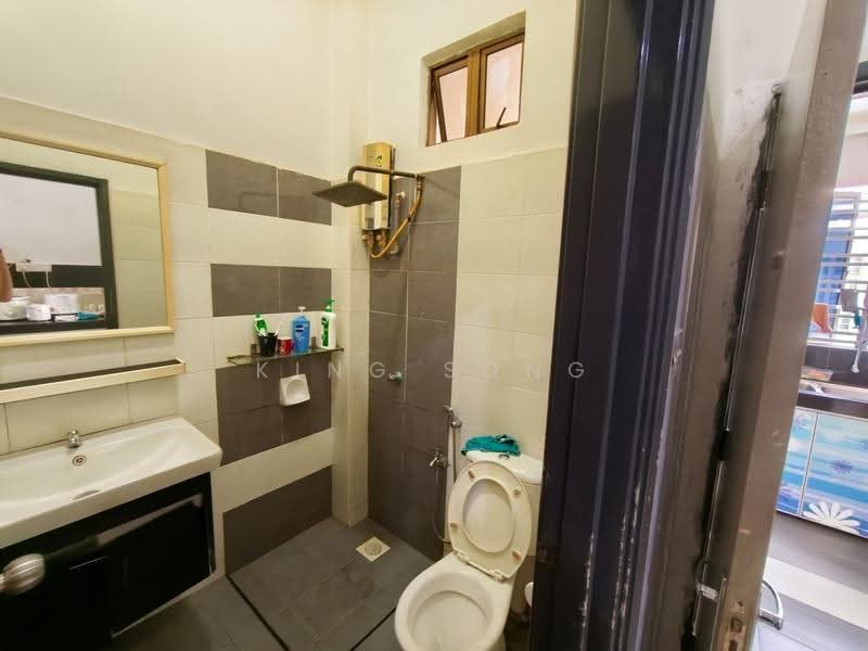 1-storey Terraced House for Sale in Taman Tanjung Minyak (Tanjong Minyak) - King Song - PropertyGuru.com.my