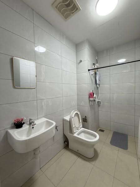 Service Residence for Rent at Amber Cove - Aibi Wang - Bathroom - PropertyGuru.com.my