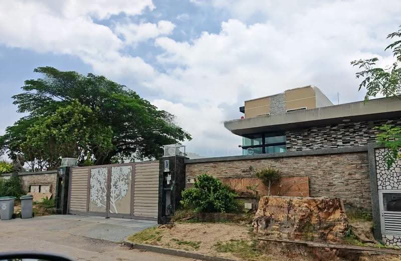 Bungalow House for Sale in Paya Rumput (Melaka) - A Chong - PropertyGuru.com.my