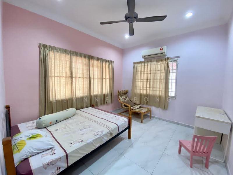 Semi-Detached House for Sale in Gelugor (Penang) - Elynne Leong - Bedroom - PropertyGuru.com.my
