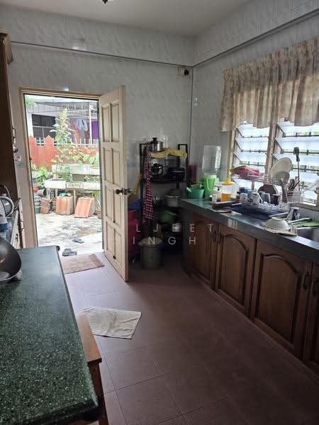 2-storey Terraced House for Sale in Subang Jaya (Selangor) - Baljeet Singh - Kitchen - PropertyGuru.com.my