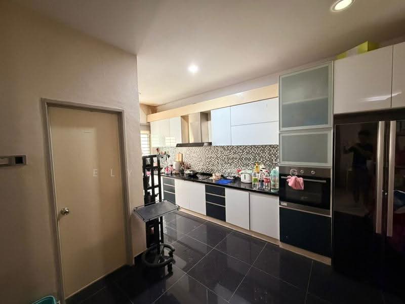 3-storey Terraced House for Sale in Gelugor (Penang) - Elynne Leong - Kitchen - PropertyGuru.com.my