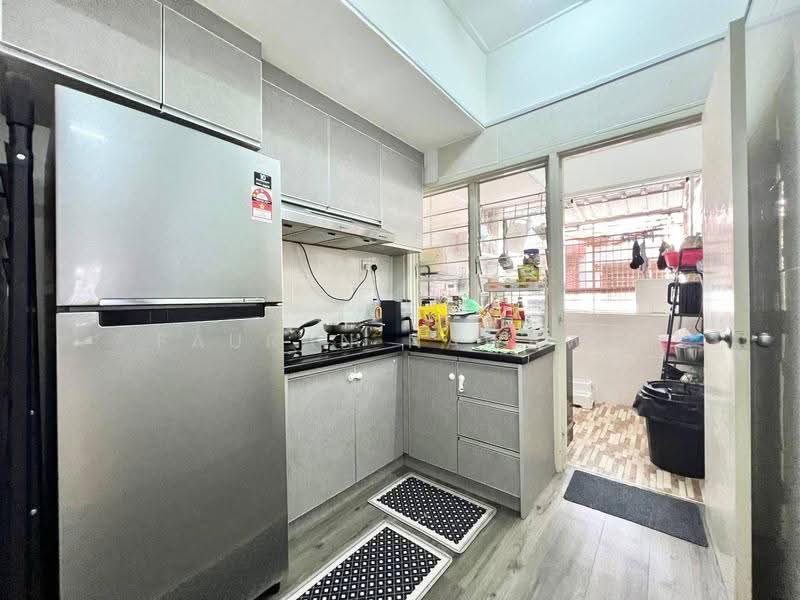 Apartment for Sale at Vista Seri Putra - Fauran Nawawi - PropertyGuru.com.my