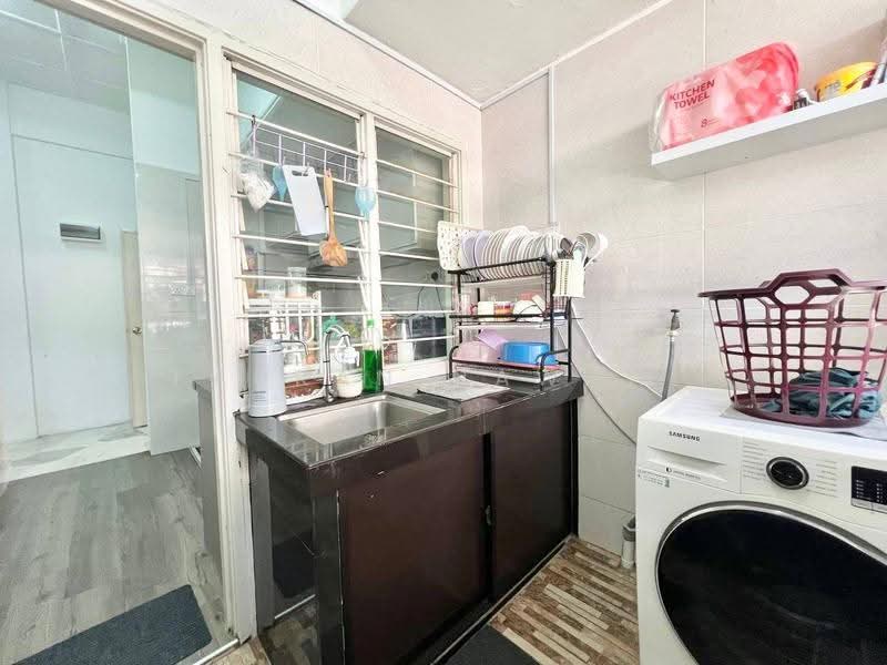 Apartment for Sale at Vista Seri Putra - Fauran Nawawi - PropertyGuru.com.my