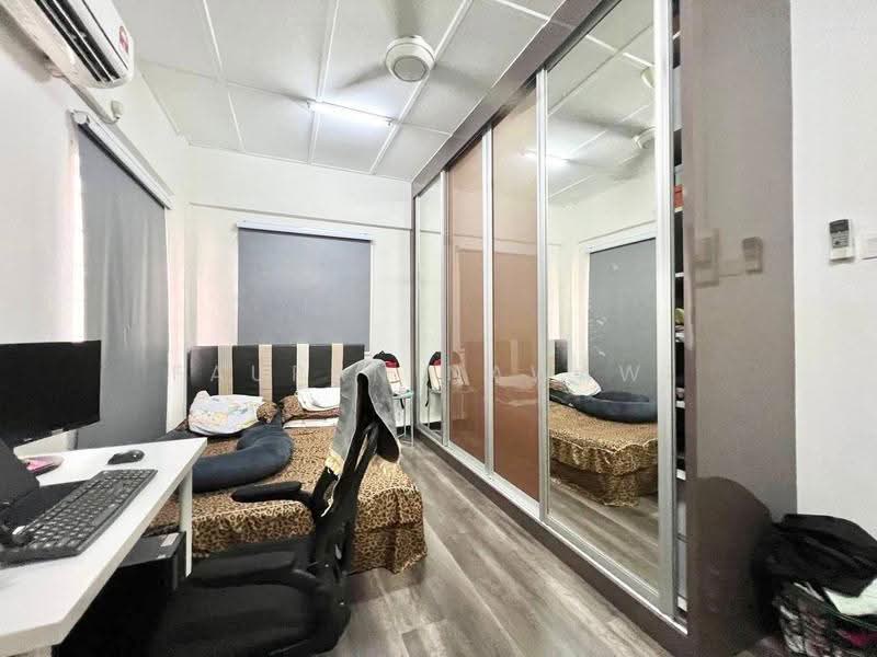 Apartment for Sale at Vista Seri Putra - Fauran Nawawi - PropertyGuru.com.my