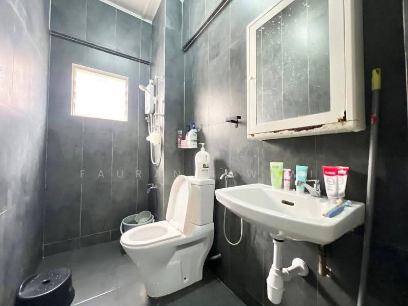 Apartment for Sale at Vista Seri Putra - Fauran Nawawi - PropertyGuru.com.my