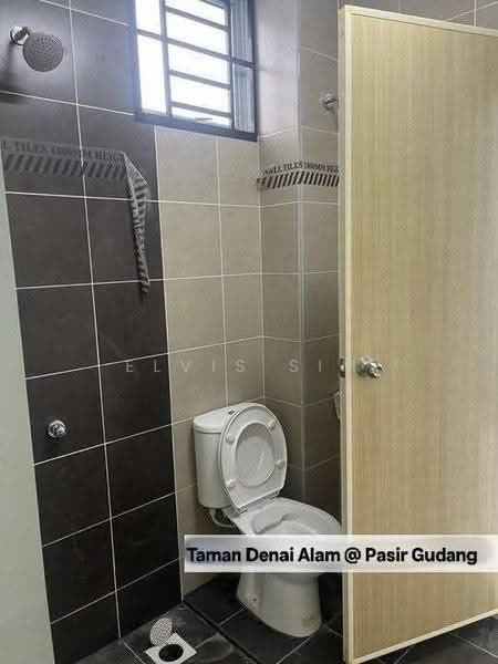 2-storey Terraced House for Rent in Pasir Gudang (Johor) - Elvis Sim - Bathroom - PropertyGuru.com.my