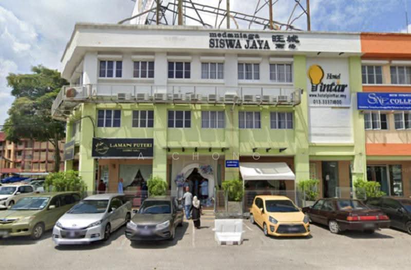 Kedai / Pejabat untuk Dijual di Parit Raja (Johor) - A Chong - Exterior - PropertyGuru.com.my