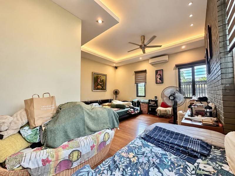 Cluster House for Sale in Batu 9 (Cheras) - Afiqah zaidi - Living Room - PropertyGuru.com.my