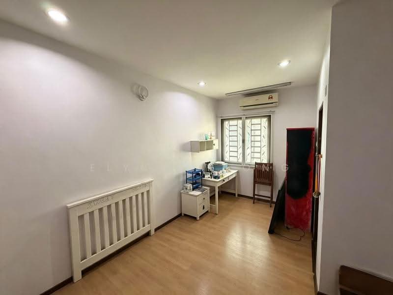 3-storey Terraced House for Sale in Gelugor (Penang) - Elynne Leong - Study - PropertyGuru.com.my