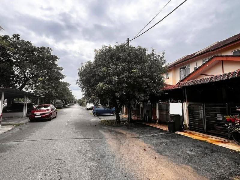 Rumah Teres 2-Tingkat untuk Dijual di Semenyih (Selangor) - Nadzmie Nasir - Exterior - PropertyGuru.com.my