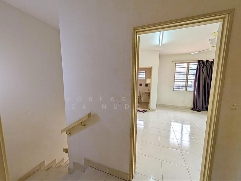 Terraced House for Sale in Aman Putri (Sungai Buloh) - NORFADILAH ZAINUDDIN - Bathroom - PropertyGuru.com.my
