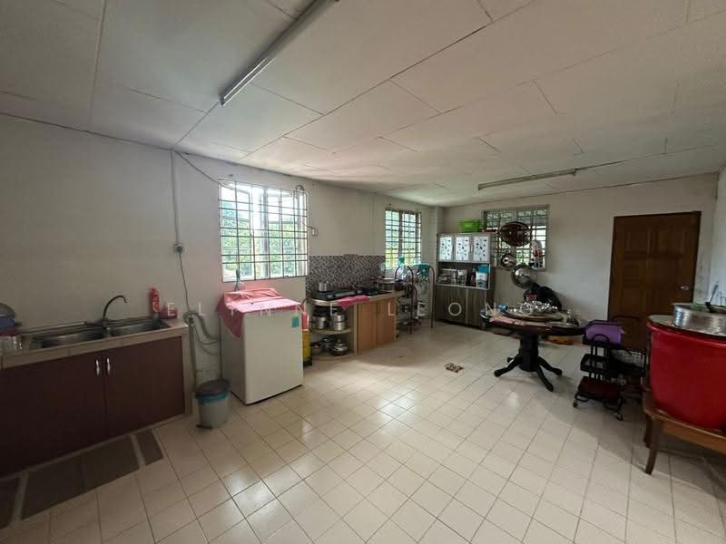 Semi-Detached House for Sale in Gelugor (Penang) - Elynne Leong - Kitchen - PropertyGuru.com.my
