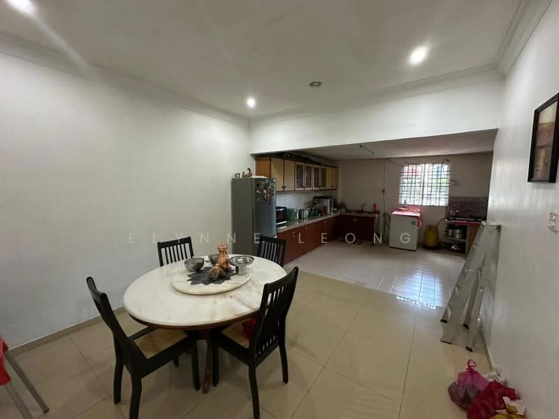 Semi-Detached House for Sale in Gelugor (Penang) - Elynne Leong - Kitchen - PropertyGuru.com.my