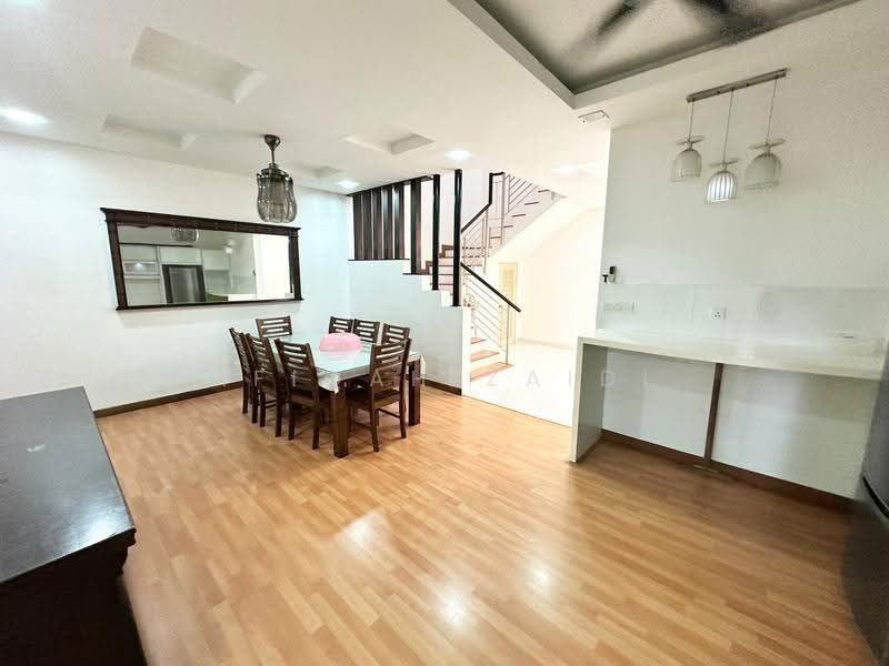 2-storey Terraced House for Sale in Denai Alam (Shah Alam) - Afiqah zaidi - Dining Room - PropertyGuru.com.my