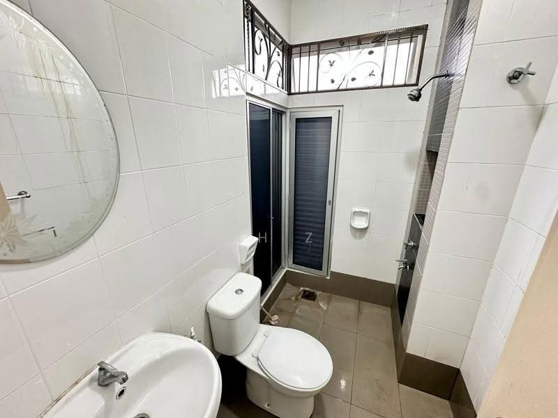 2-storey Terraced House for Sale in Denai Alam (Shah Alam) - Afiqah zaidi - Bathroom - PropertyGuru.com.my