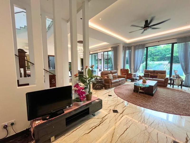 Rumah Berkembar untuk Dijual di Glenmarie (Selangor) - Josephine Chou - Living Room - PropertyGuru.com.my