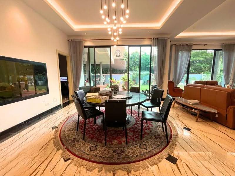 Rumah Berkembar untuk Dijual di Glenmarie (Selangor) - Josephine Chou - Dining Room - PropertyGuru.com.my