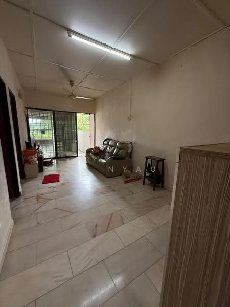 Rumah Teres 1-Tingkat untuk Dijual di Ipoh (Perak) - Ck Nyau - Living Room - PropertyGuru.com.my