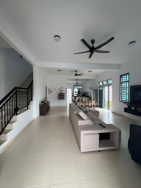 Cluster House for Sale in Taman Pulai Mutiara (Iskandar Puteri (Nusajaya)) - Melinda Ee - Living Room - PropertyGuru.com.my