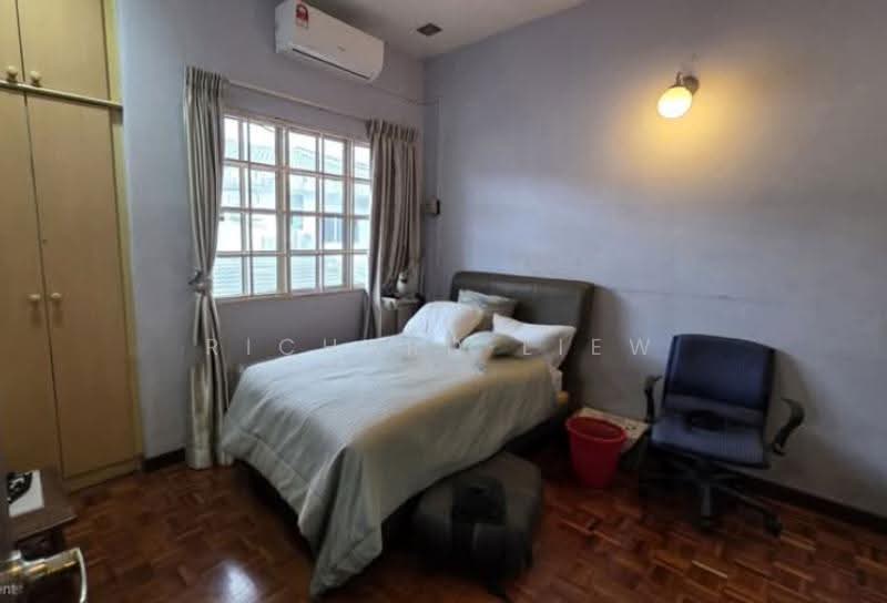 2-storey Terraced House for Sale in SS5 (Petaling Jaya) - Richard Liew - Bedroom - PropertyGuru.com.my